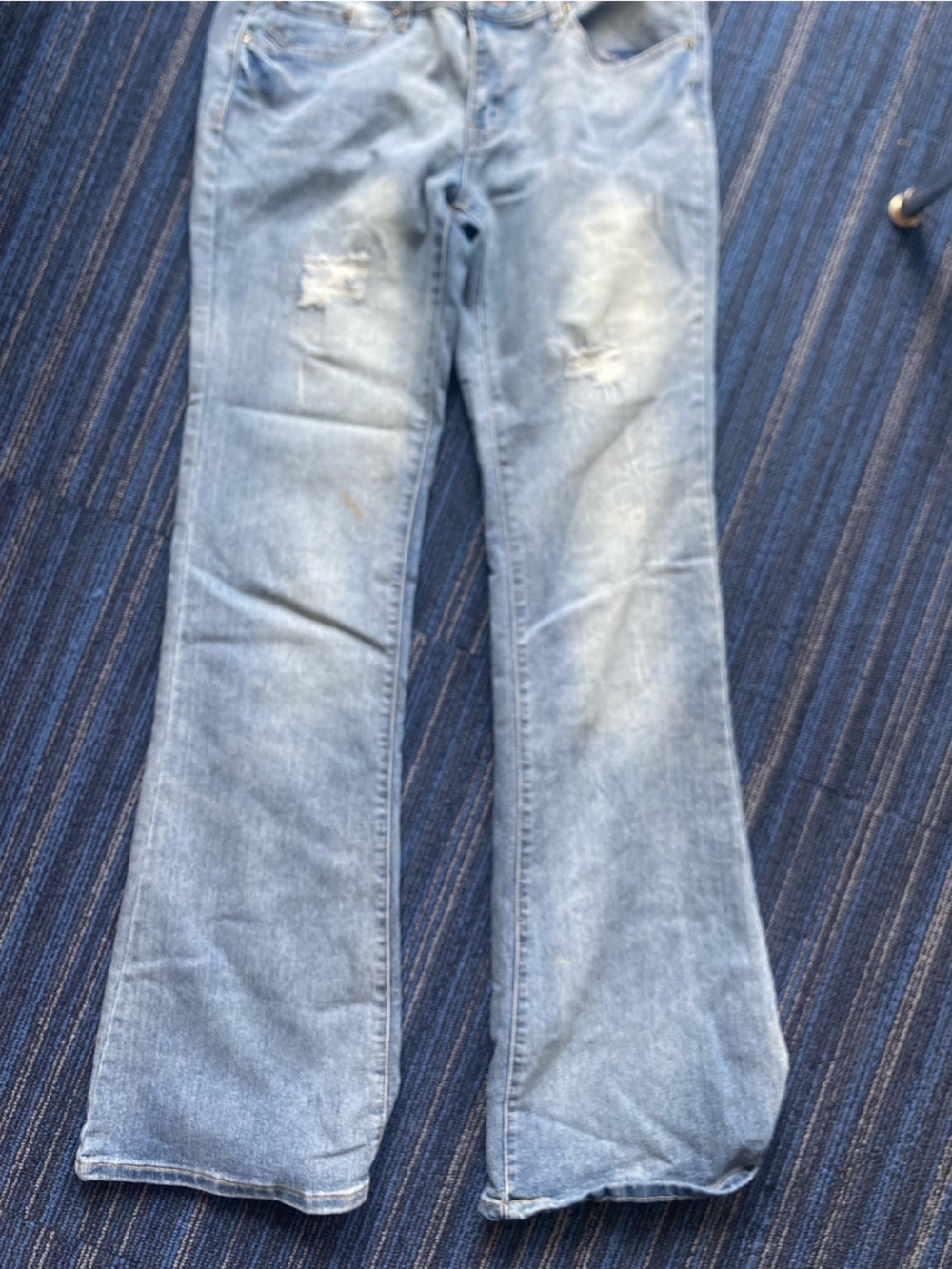 Classic Light Wash Women's Flared Jeans - Light Blue